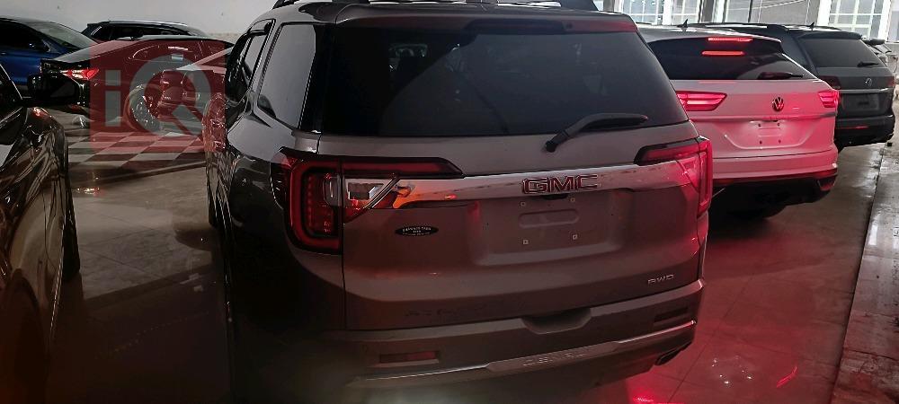 GMC Acadia